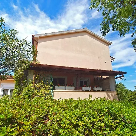 Eugen 1346 Apartman *