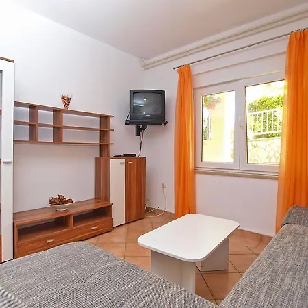 Eugen 1346 Apartman