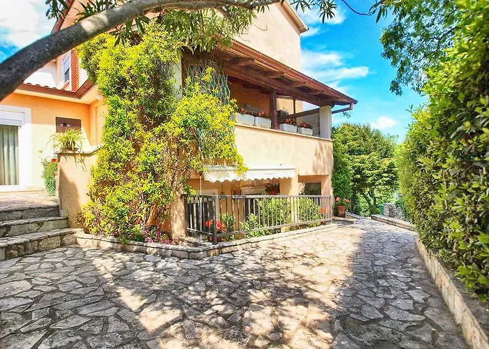 Eugen 1346 Апартаменты *