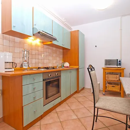 Eugen 1346 * Пула