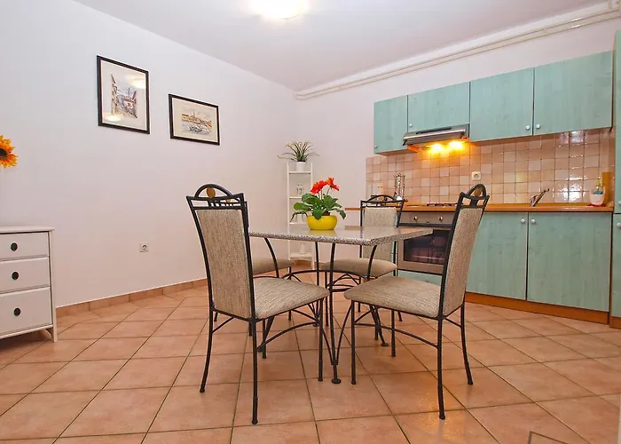 Eugen 1346 Apartamento Pula